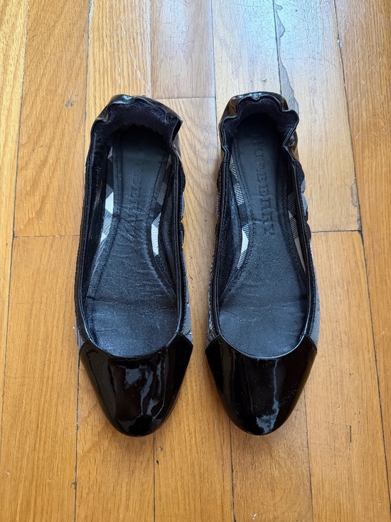 Burberry Shoes - Burberry Quilted Flats size 7